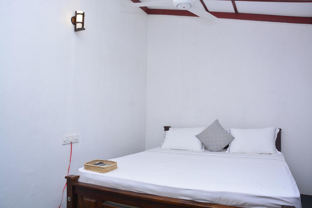 Livinginn Polonnaruwa Bagian luar foto