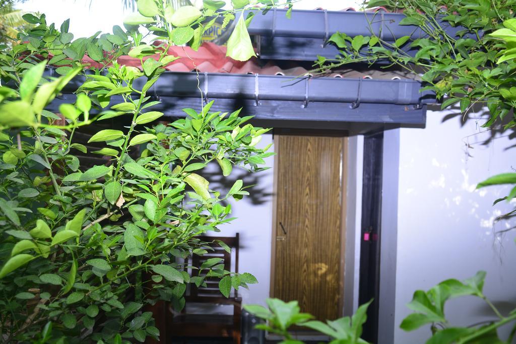 Livinginn Polonnaruwa Bagian luar foto