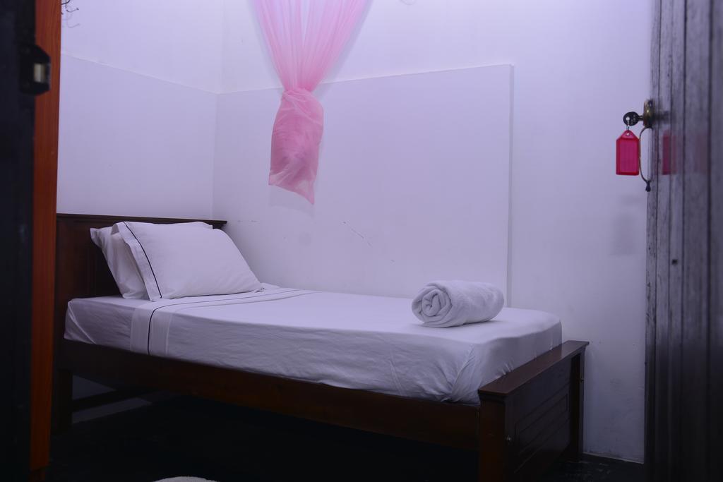 Livinginn Polonnaruwa Bagian luar foto